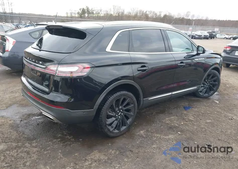 2021 Lincoln Nautilus Reserve z USA, uszkodzony, nr VIN 2LMPJ6K94MBL16869